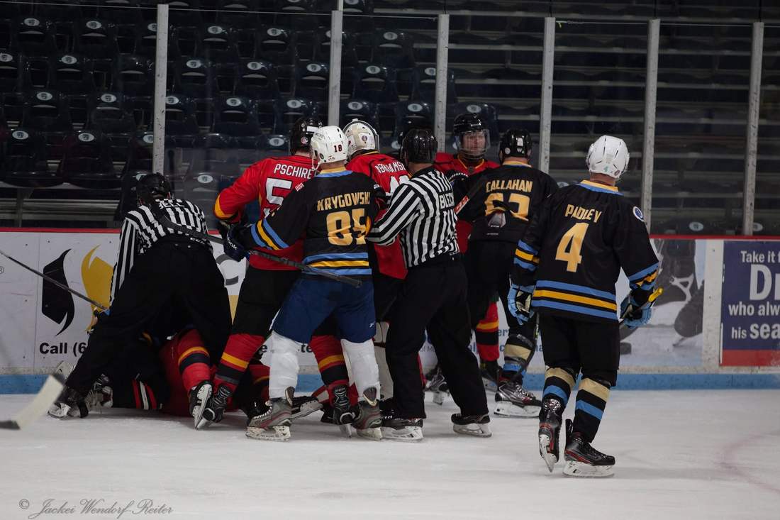 Scrum in front of the net